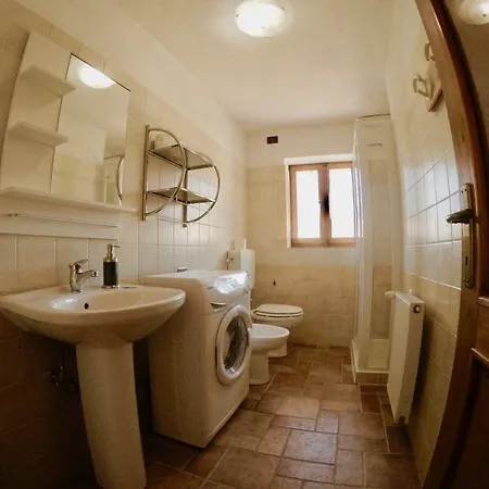 4lander House Balins בית הארחה *